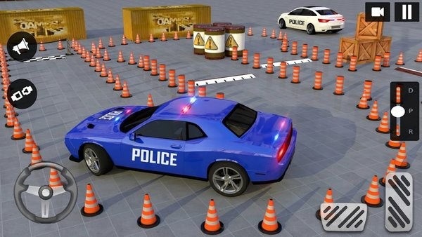 现代警车停车游戏(police car parking)