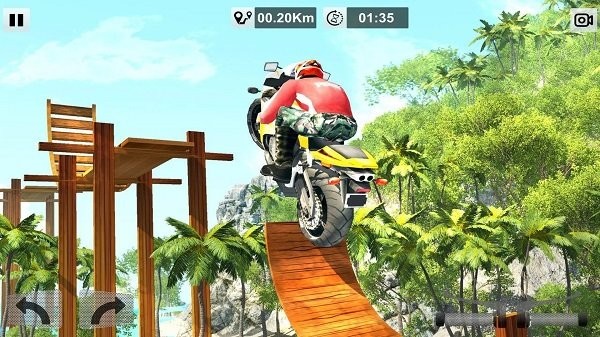 摩托车空中特技赛手机版